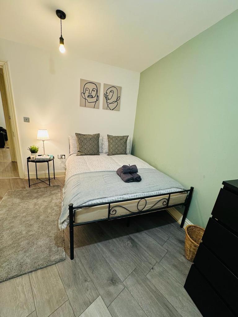 Willesden J Guest Home 4 Londra Exterior foto